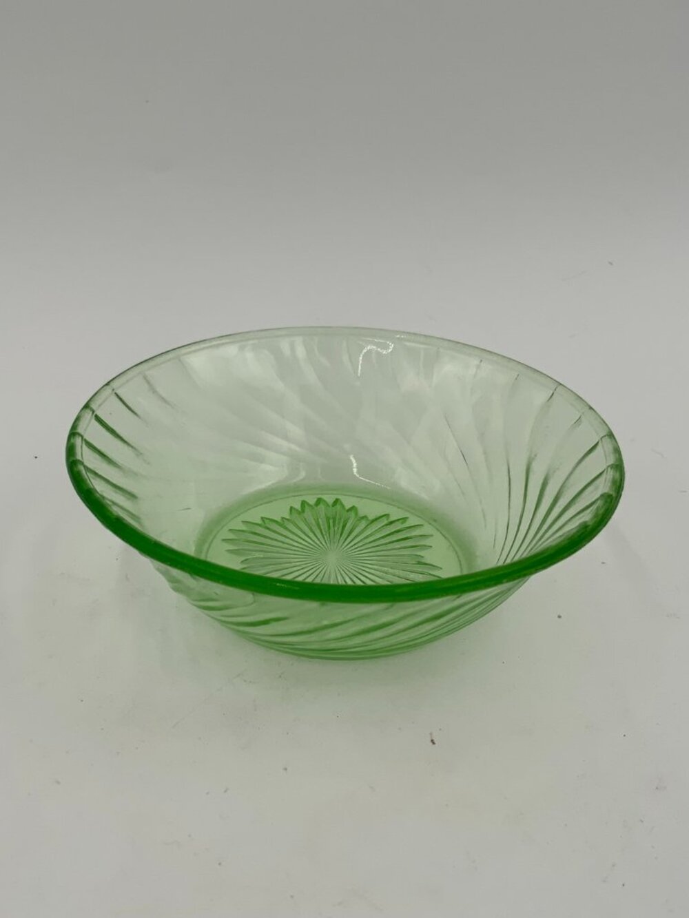 Green Uranium Depression Glass US Swirl Pattern Berry Bowl